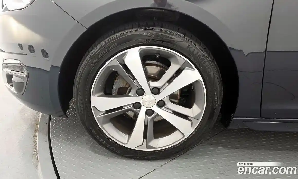 Peugeot 308 2017 1.6 автомат (гидро), фото 5