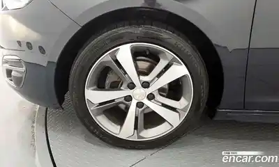 Peugeot 308 2017 1.6 автомат (гидро), миниатюра 5