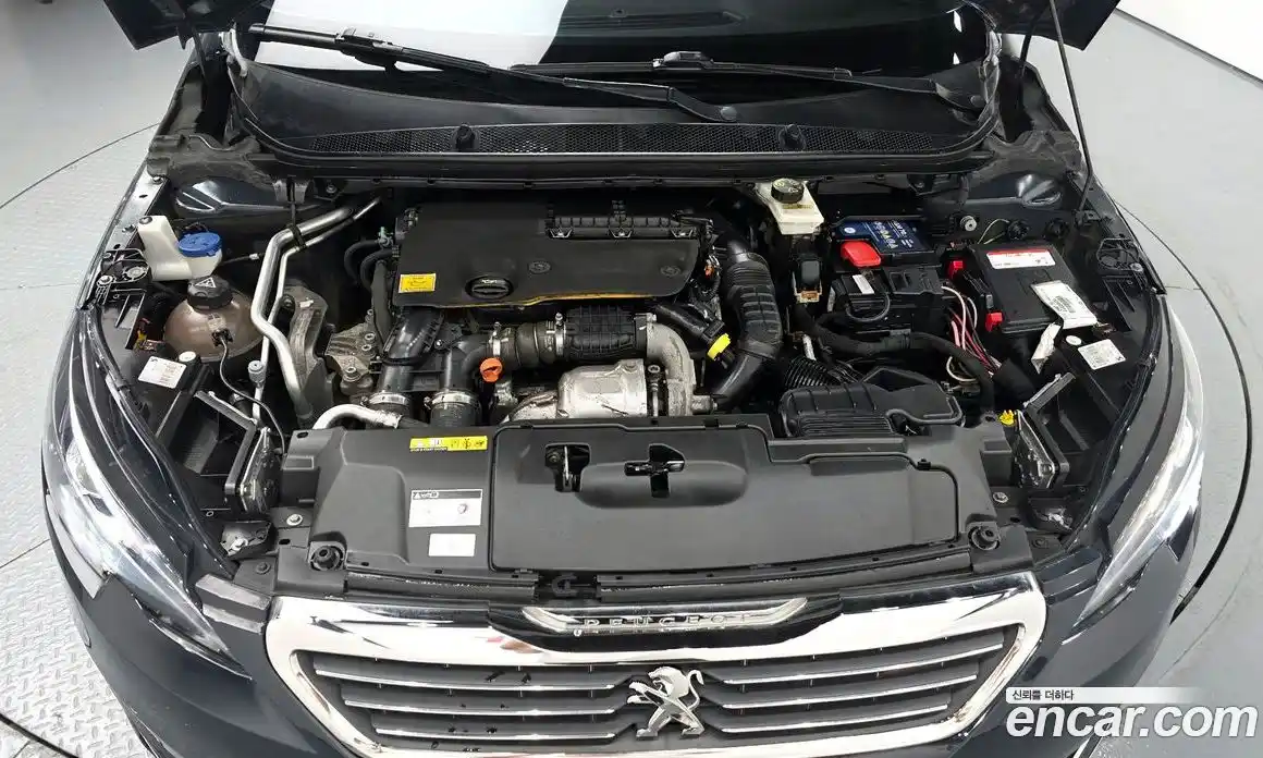 Peugeot 308 2017 1.6 автомат (гидро), фото 6