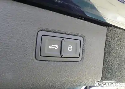 Bentley Bentayga 2021 4.0 гидро, миниатюра 11
