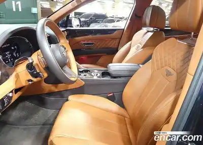 Bentley Bentayga 2021 4.0 гидро, миниатюра 8
