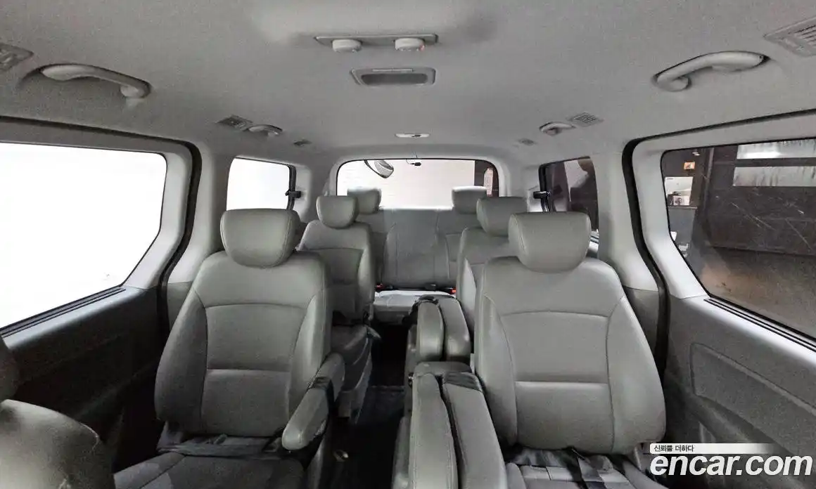 Hyundai Starex 2016 2.5 автомат (гидро), фото 19