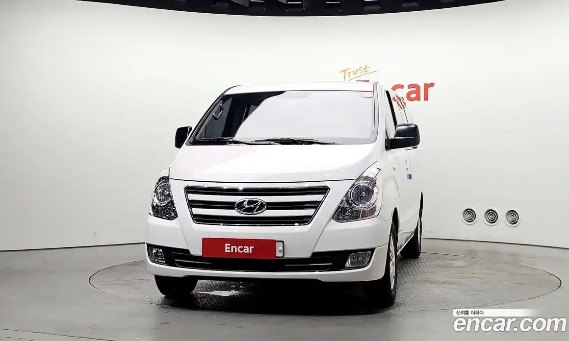 Hyundai Starex 2016 2.5 автомат (гидро), фото 3