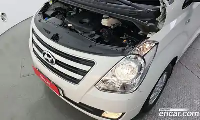 Hyundai Starex 2016 2.5 автомат (гидро), миниатюра 6
