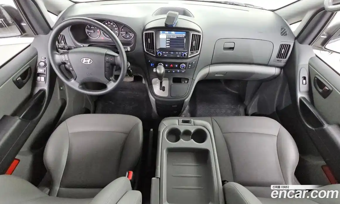 Hyundai Starex 2016 2.5 автомат (гидро), фото 7