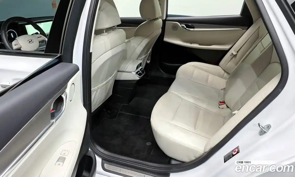 Hyundai Grandeur 2022 2.5 автомат (гидро), фото 18
