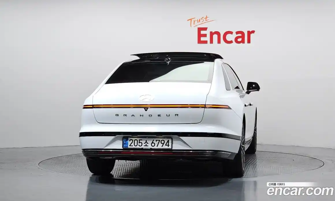 Hyundai Grandeur 2024 1.6 автомат (гидро), фото 4