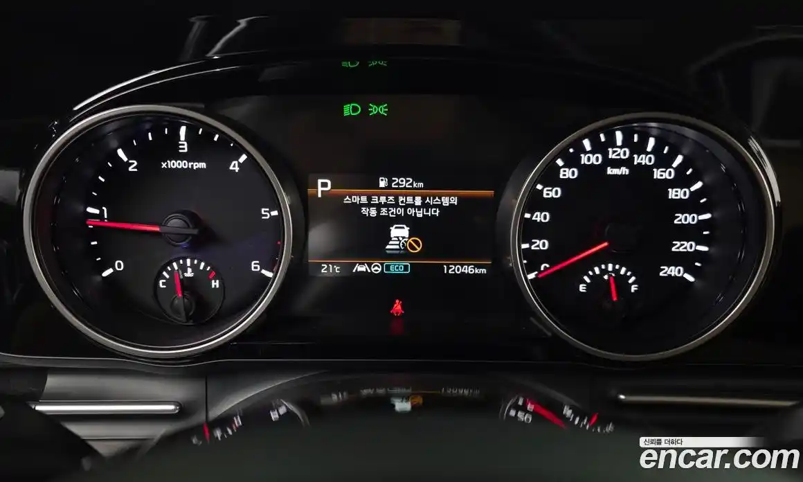 Kia Carnival 2023 2.2 автомат (гидро), фото 11