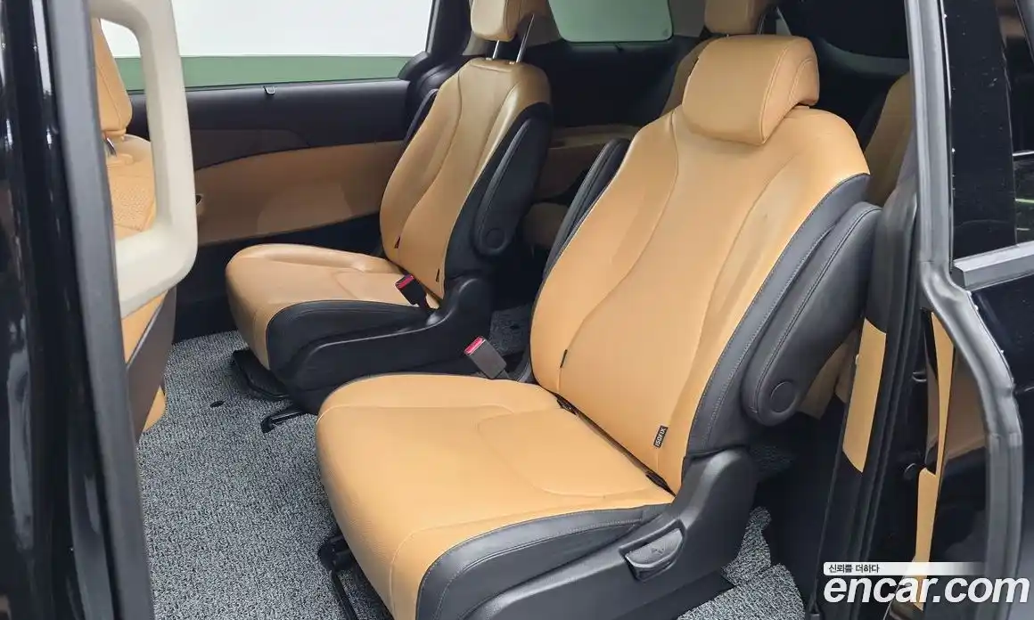 Kia Carnival 2023 2.2 автомат (гидро), фото 16