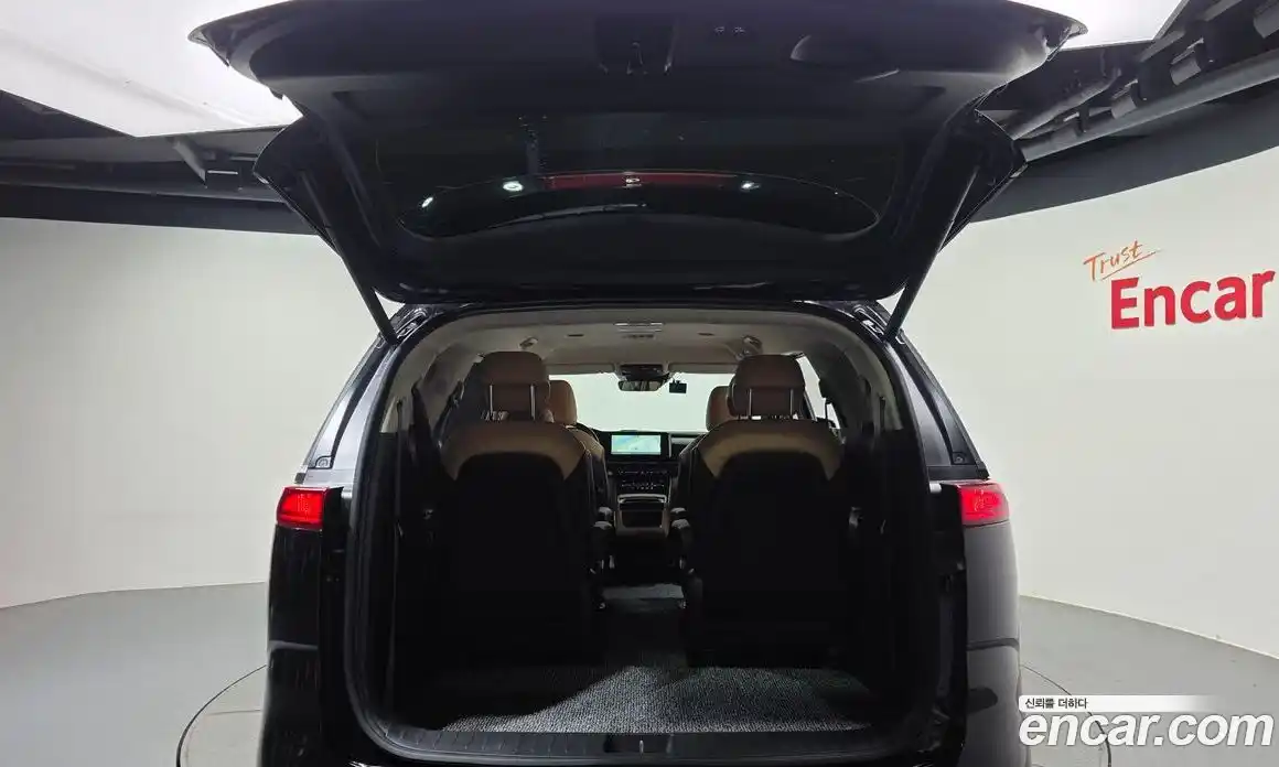 Kia Carnival 2023 2.2 автомат (гидро), фото 26