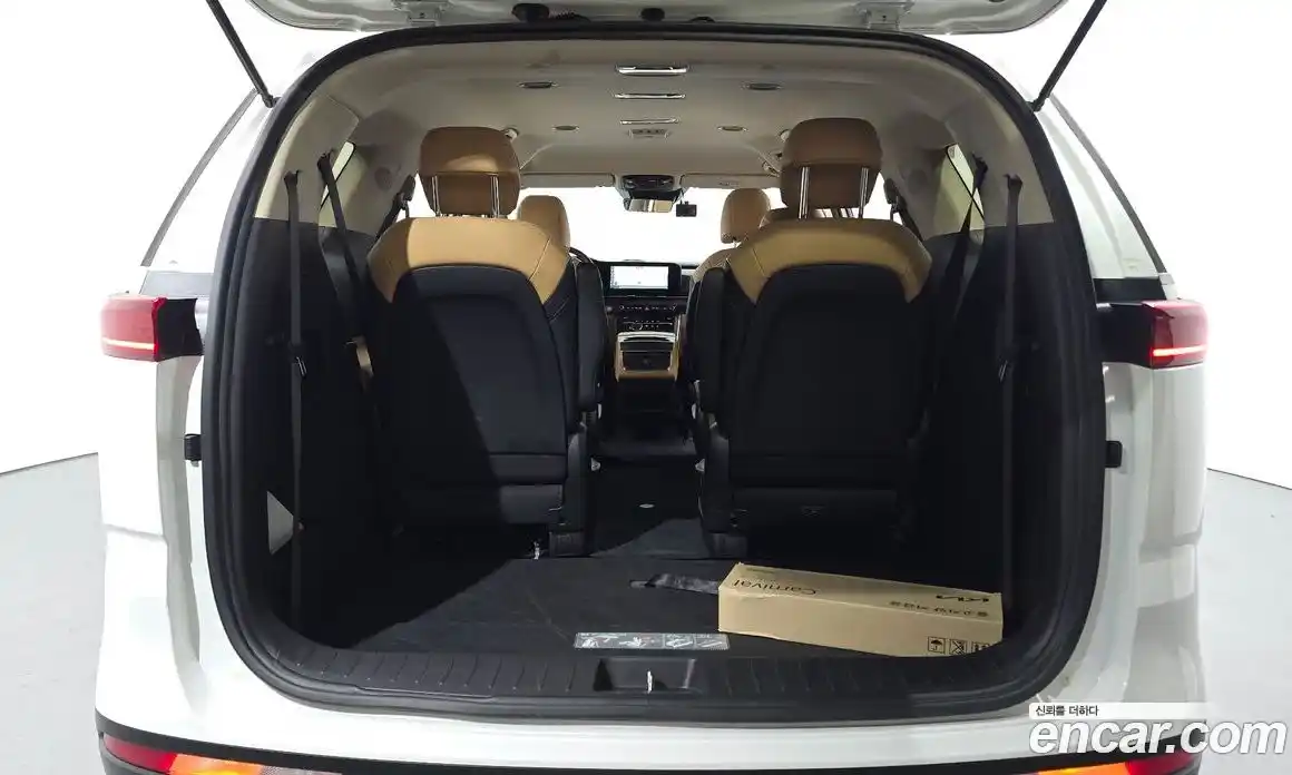 Kia Carnival 2022 2.2 автомат (гидро), фото 26