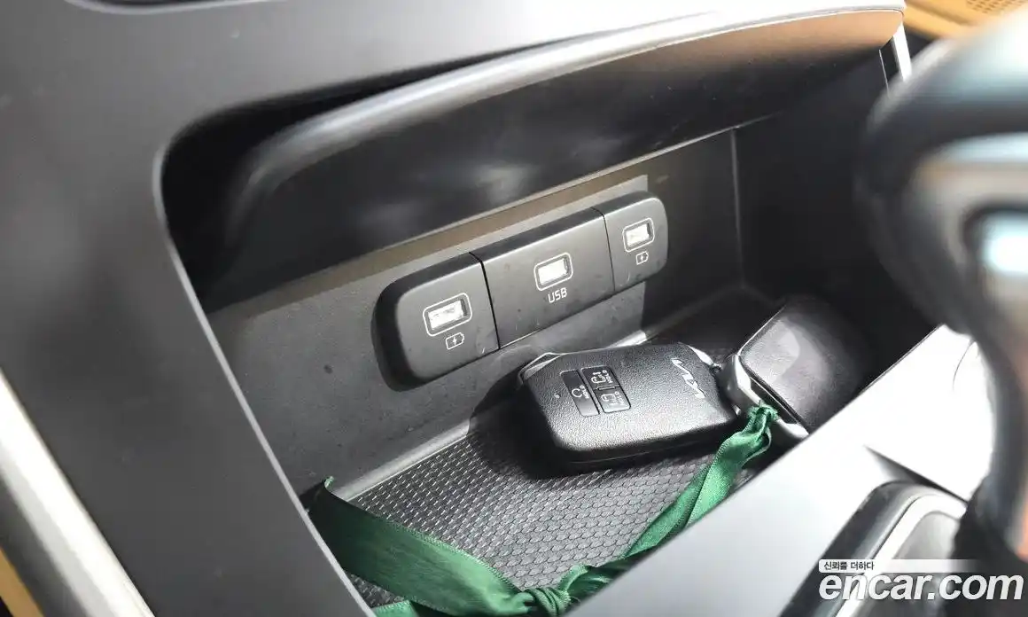 Kia Carnival 2022 2.2 автомат (гидро), фото 31