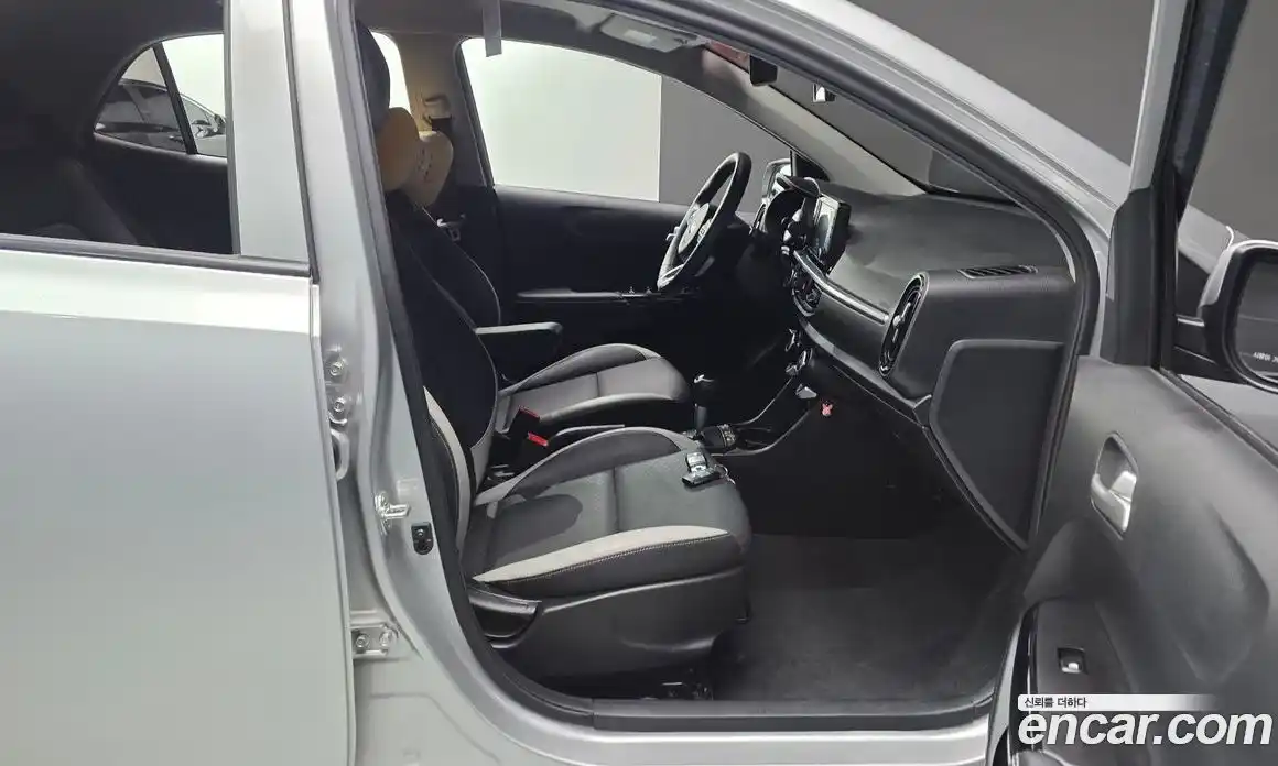 Kia Morning 2019 1.0 автомат (гидро), фото 16