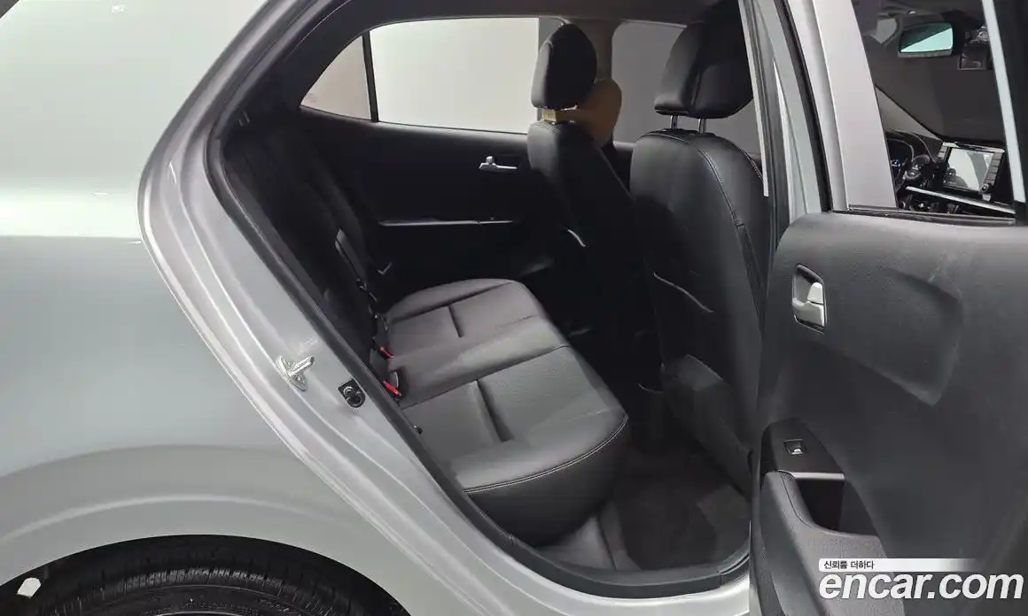 Kia Morning 2019 1.0 автомат (гидро), фото 17