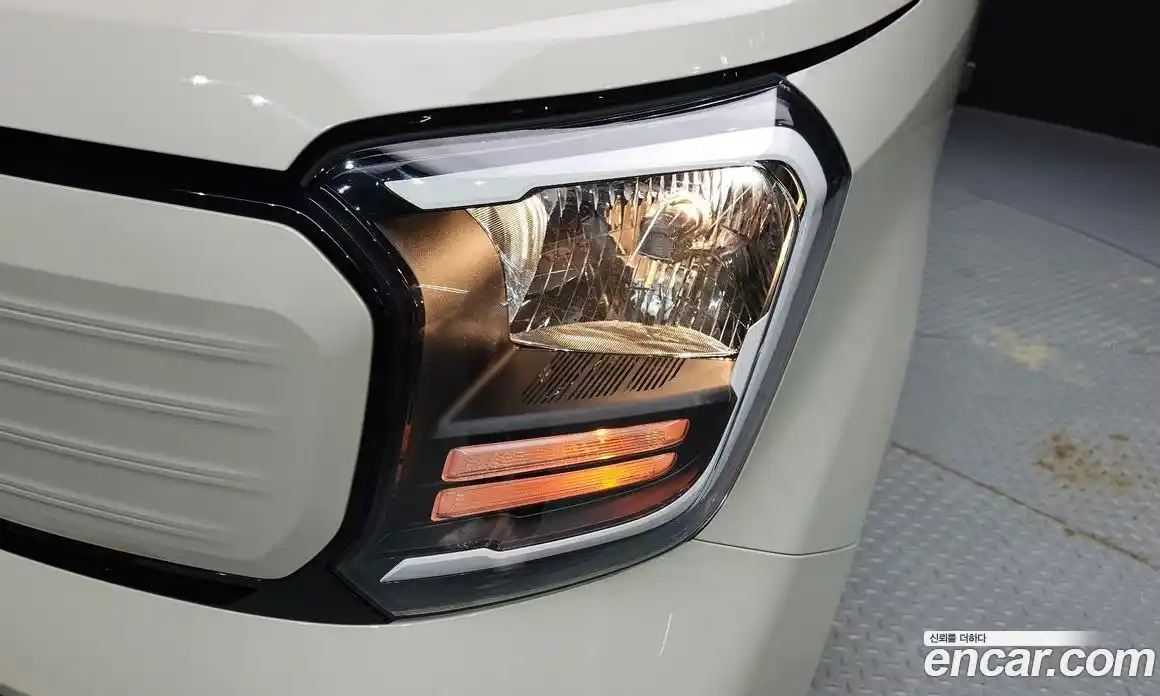 Kia Ray 2023 1.0 автомат (гидро), фото 8