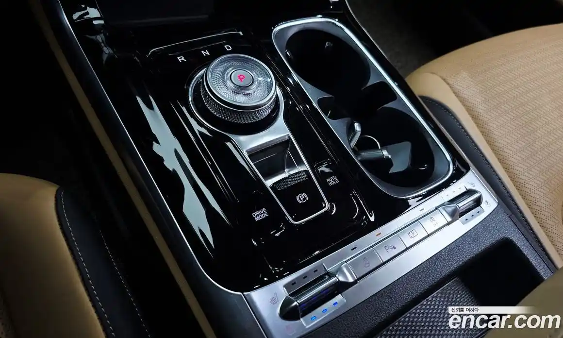 Kia Carnival 2023 2.2 автомат (гидро), фото 9
