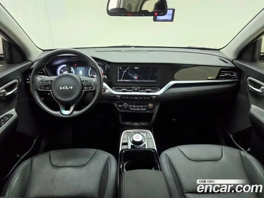 Kia Niro 2022 автомат (гидро), фото 15