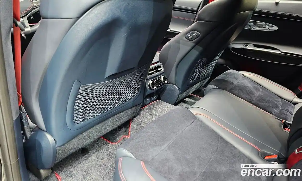 Genesis GV70 2023 3.5 автомат (гидро), фото 34