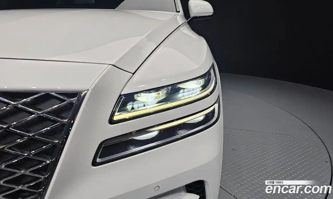 Genesis GV80 2022 3.0 автомат (гидро), фото 8