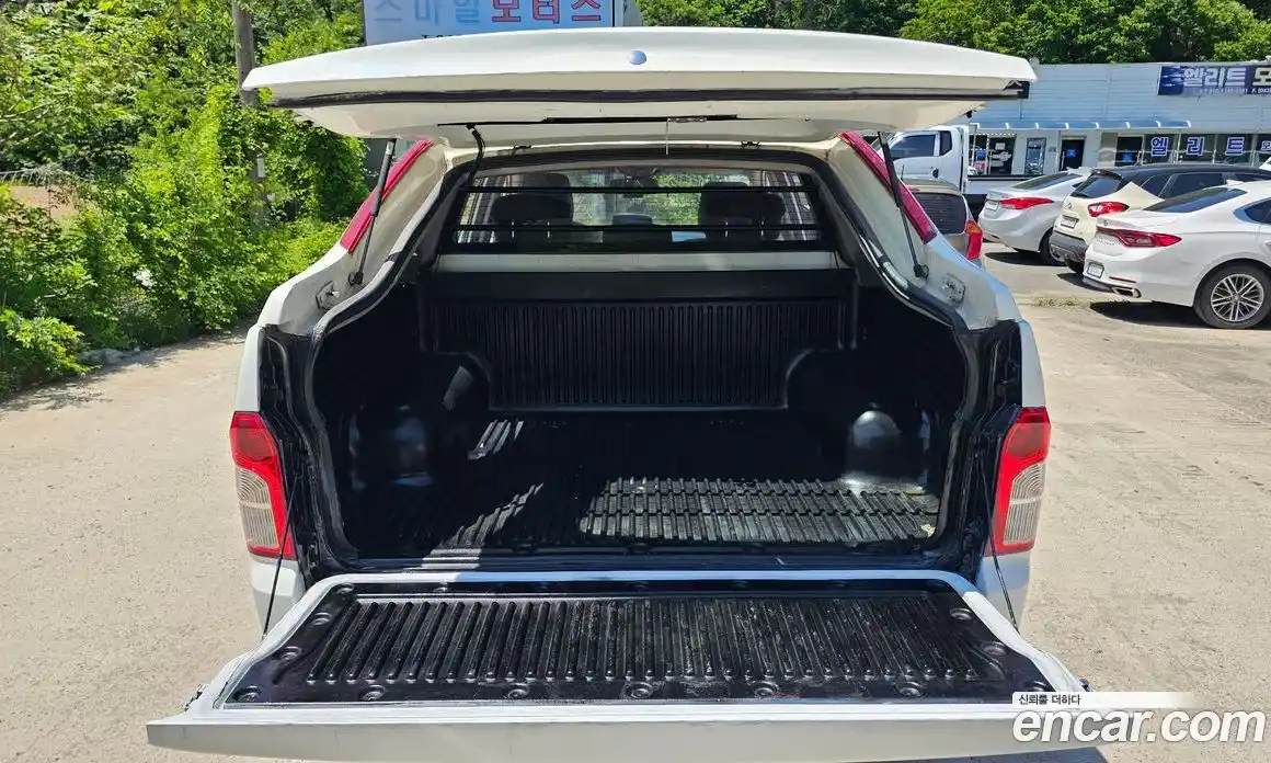 SsangYong Korando 2014 2.0 автомат (гидро), фото 17
