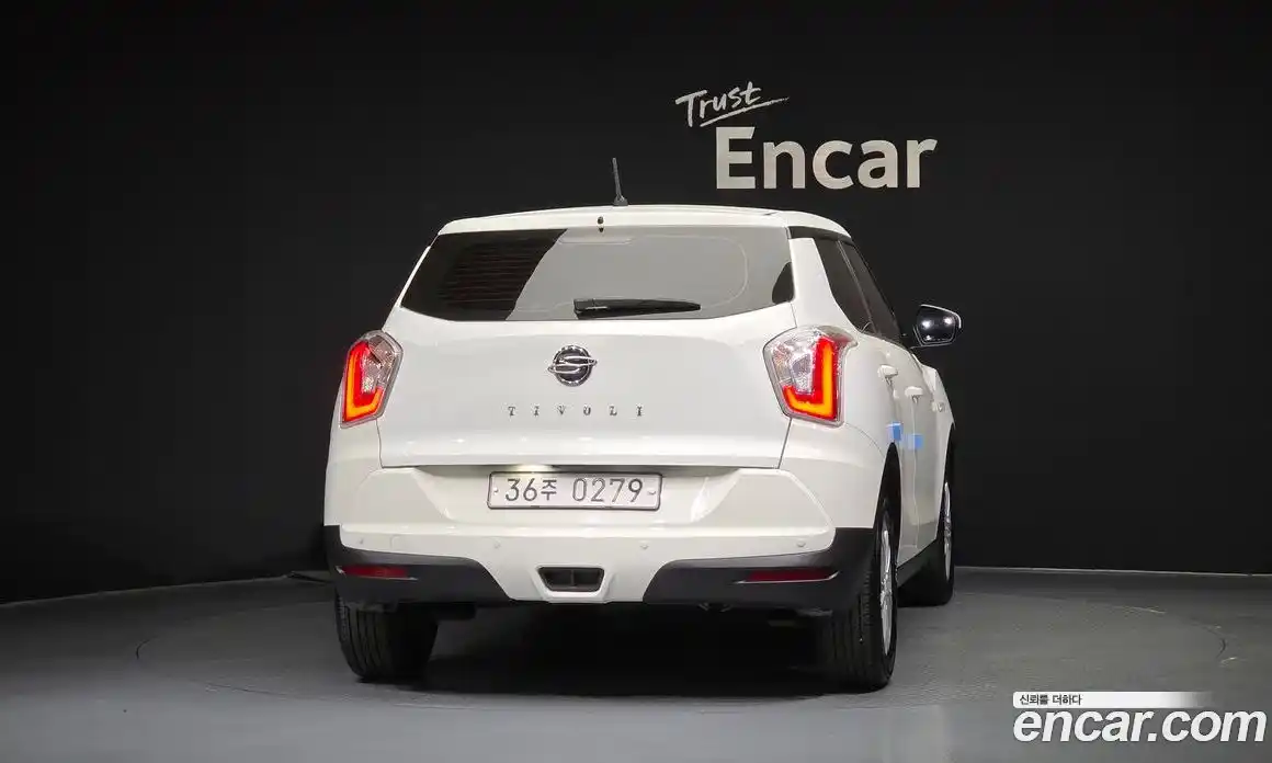 SsangYong TIBOLI 2015 1.6 автомат (гидро), фото 4