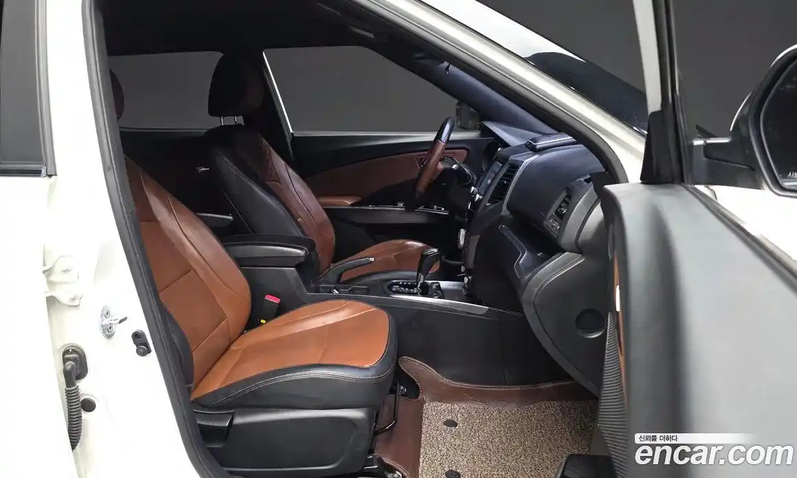 SsangYong TIBOLI 2017 1.6 автомат (гидро), фото 17
