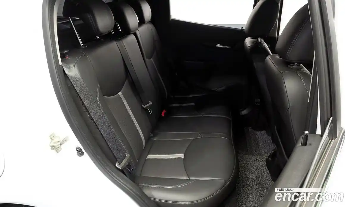 Chevrolet Spark 2020 1.0 автомат (гидро), фото 17