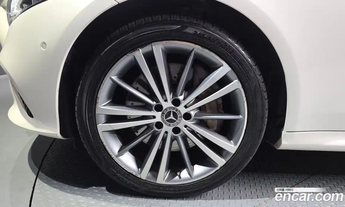 Mercedes-Benz CLS-Class 2018 2.9 гидро, фото 5 Mercedes-Benz CLS-Class 2018 2.9 гидро, фото 5