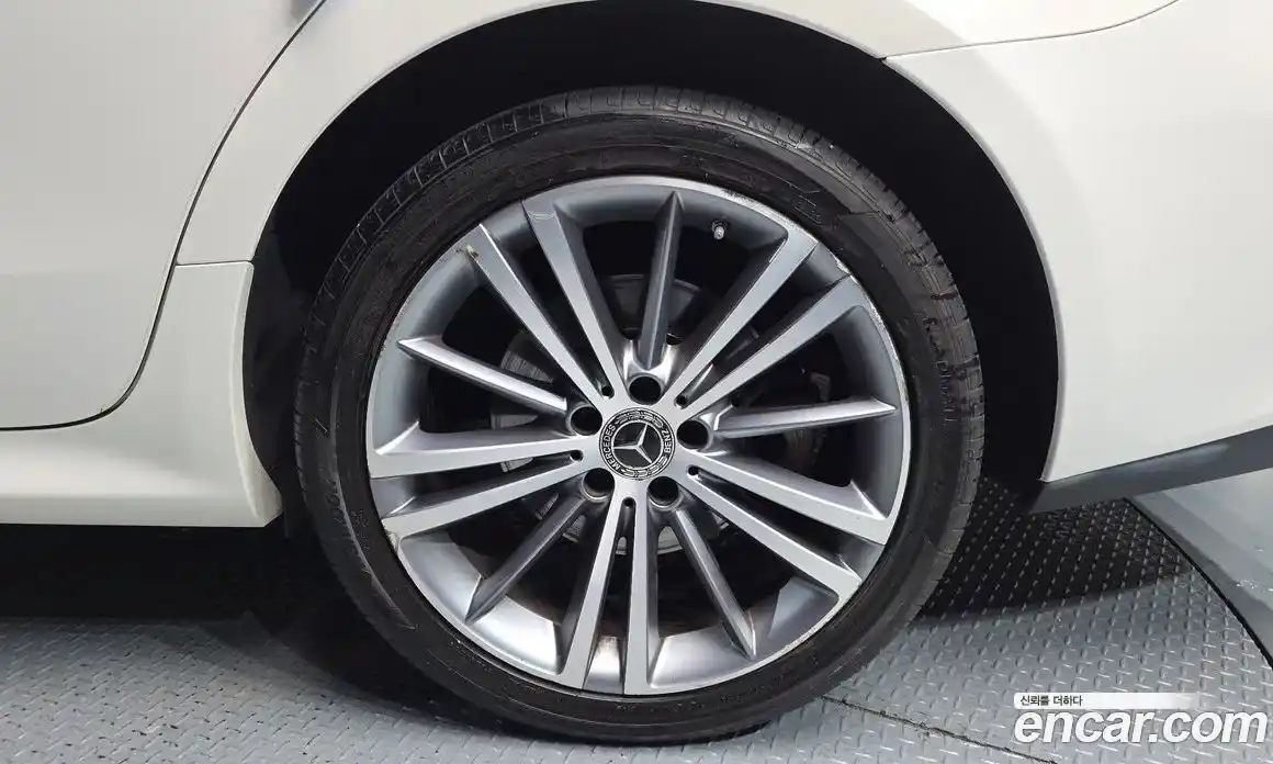 Mercedes-Benz CLS-Class 2018 2.9 гидро, фото 7 Mercedes-Benz CLS-Class 2018 2.9 гидро, фото 7