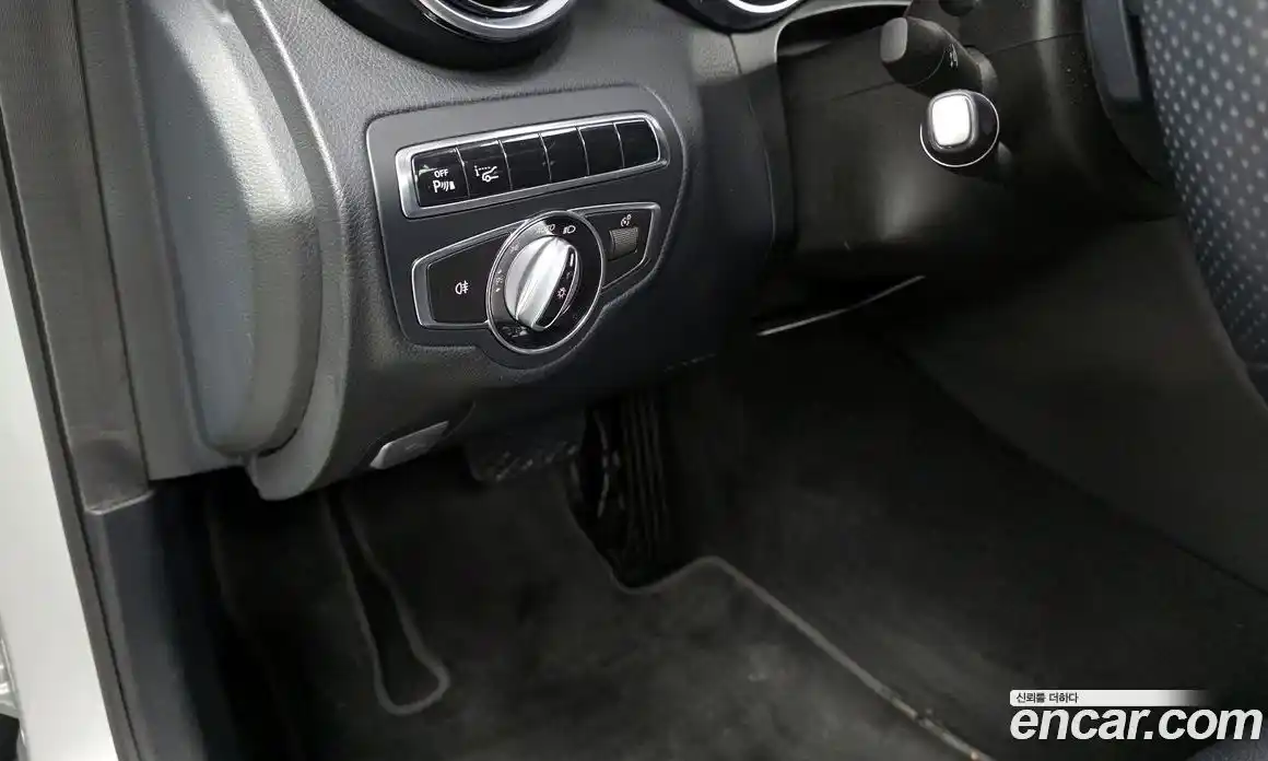 Mercedes-Benz C-Class 2014 2.0 автомат (гидро), фото 18 Mercedes-Benz C-Class 2014 2.0 автомат (гидро), фото 18