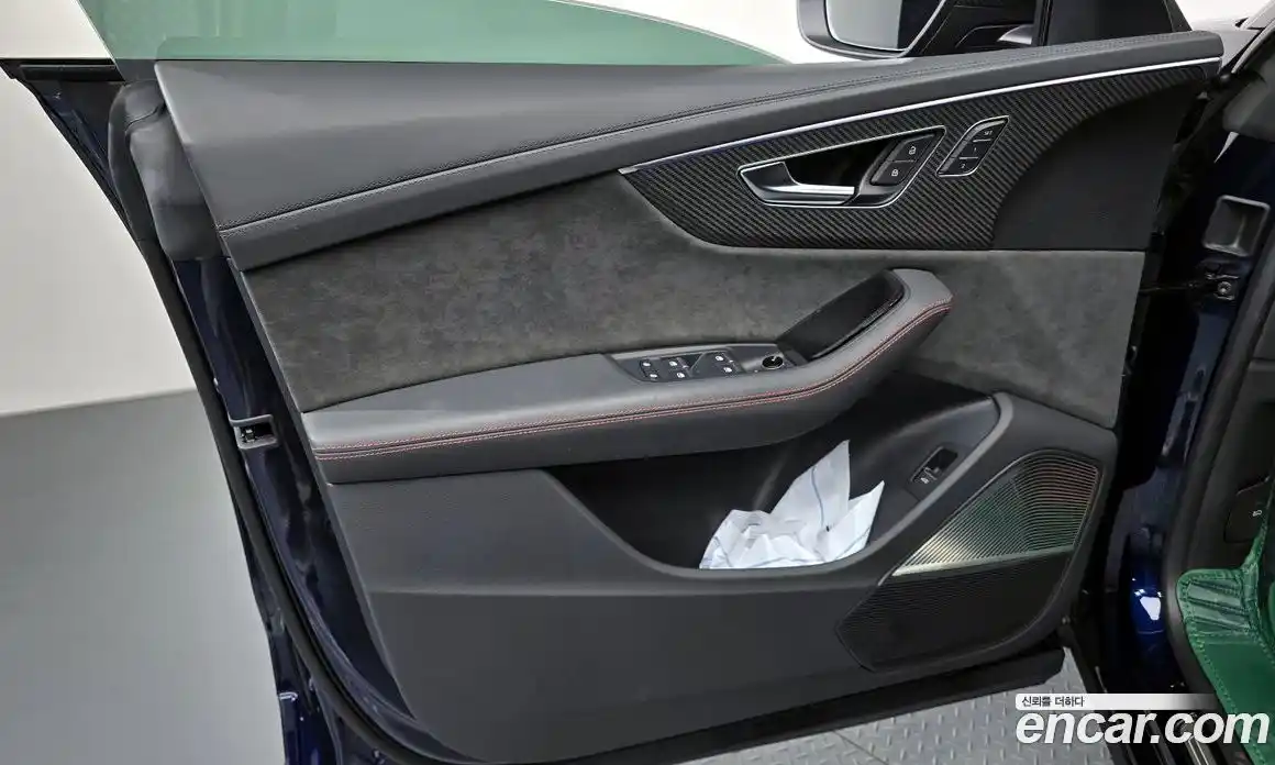 Audi RSQ8 2021 4.0 автомат (гидро), фото 14