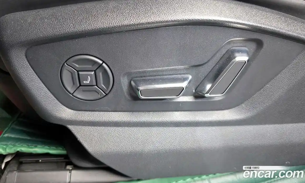 Audi RSQ8 2021 4.0 автомат (гидро), фото 22