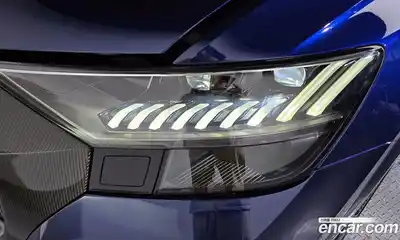 Audi RSQ8 2021 4.0 автомат (гидро), миниатюра 8