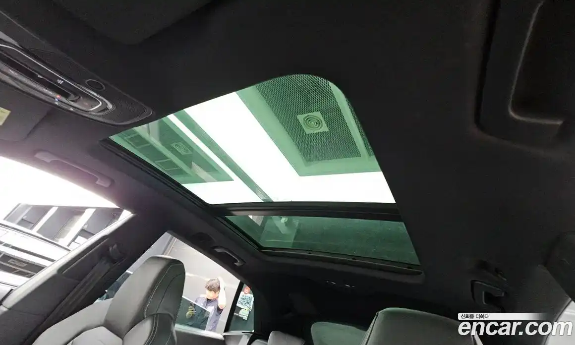 Audi Q8 2023 3.0 автомат (гидро), фото 25