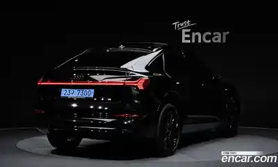Audi e-tron 2021 0.2 автомат (гидро), миниатюра 2