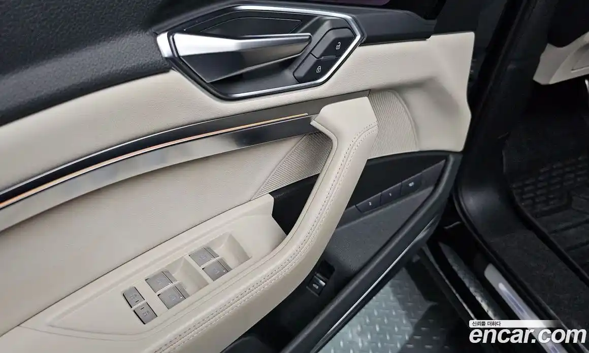 Audi e-tron 2021 0.2 автомат (гидро), фото 27