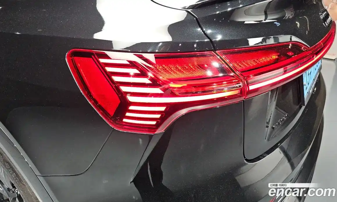 Audi e-tron 2021 0.2 автомат (гидро), фото 9