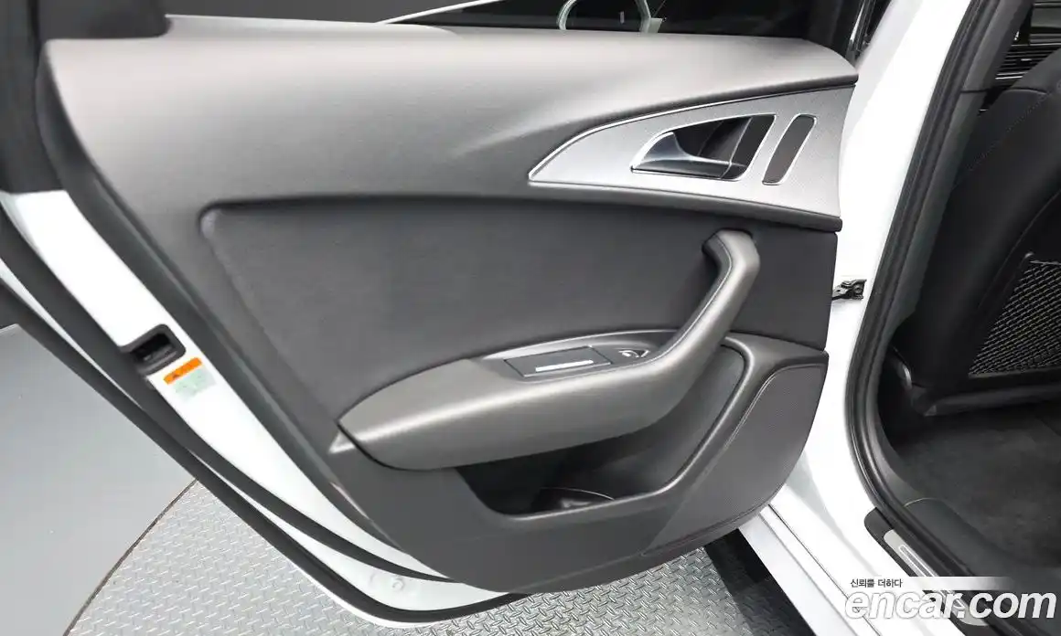 Audi A6 2018 2.0 автомат (гидро), фото 15