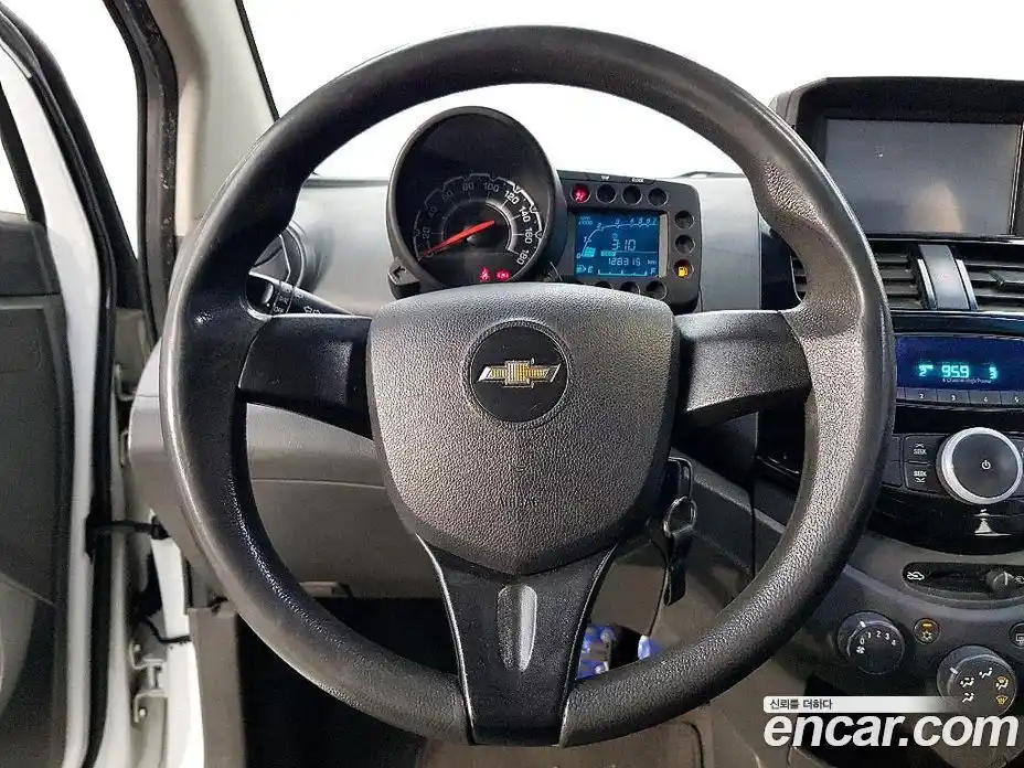 Chevrolet Spark 2012 1.0 автомат (гидро), фото 12