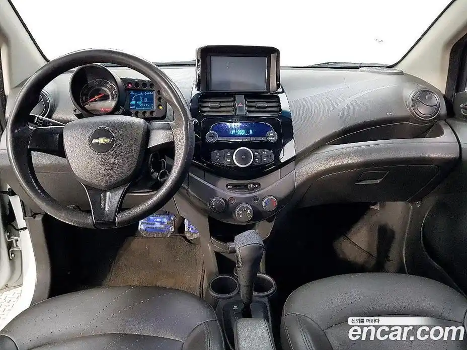 Chevrolet Spark 2012 1.0 автомат (гидро), фото 5