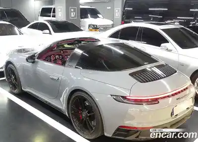 Porsche 911 2023 3.0 автомат (гидро), миниатюра 2