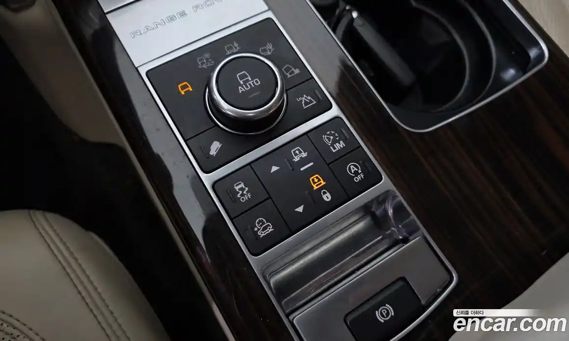 Land Rover Range Rover 2017 4.4 автомат (гидро), фото 17