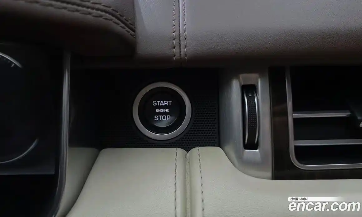 Land Rover Range Rover 2017 4.4 автомат (гидро), фото 20