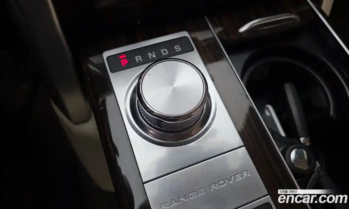 Land Rover Range Rover 2017 4.4 автомат (гидро), фото 9
