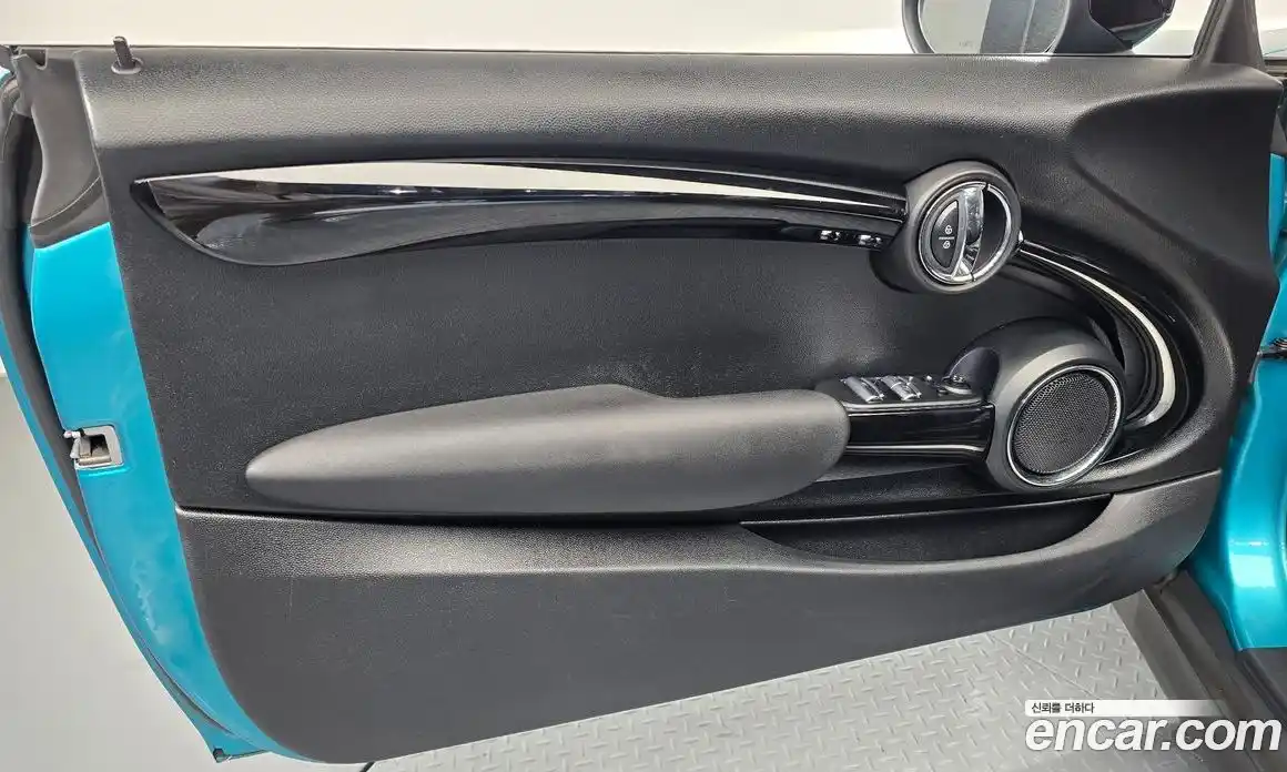 Mini Cooper Convertible 2020 1.5 автомат (гидро), фото 14
