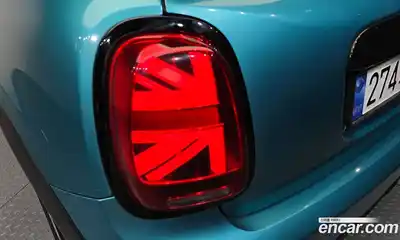 Mini Cooper Convertible 2020 1.5 автомат (гидро), миниатюра 9