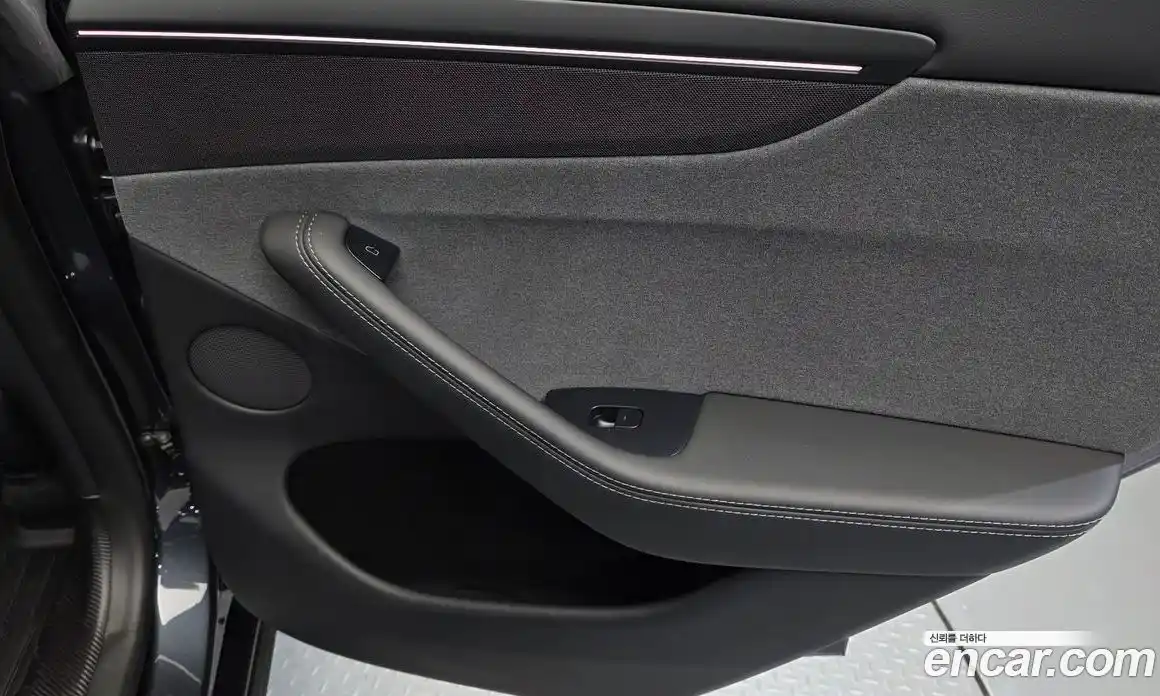 Tesla Model Y 2025 0.2 гидро, фото 14