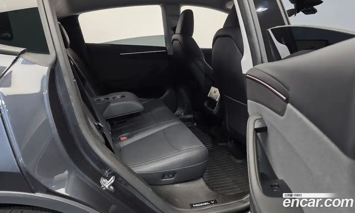 Tesla Model Y 2025 0.2 гидро, фото 18