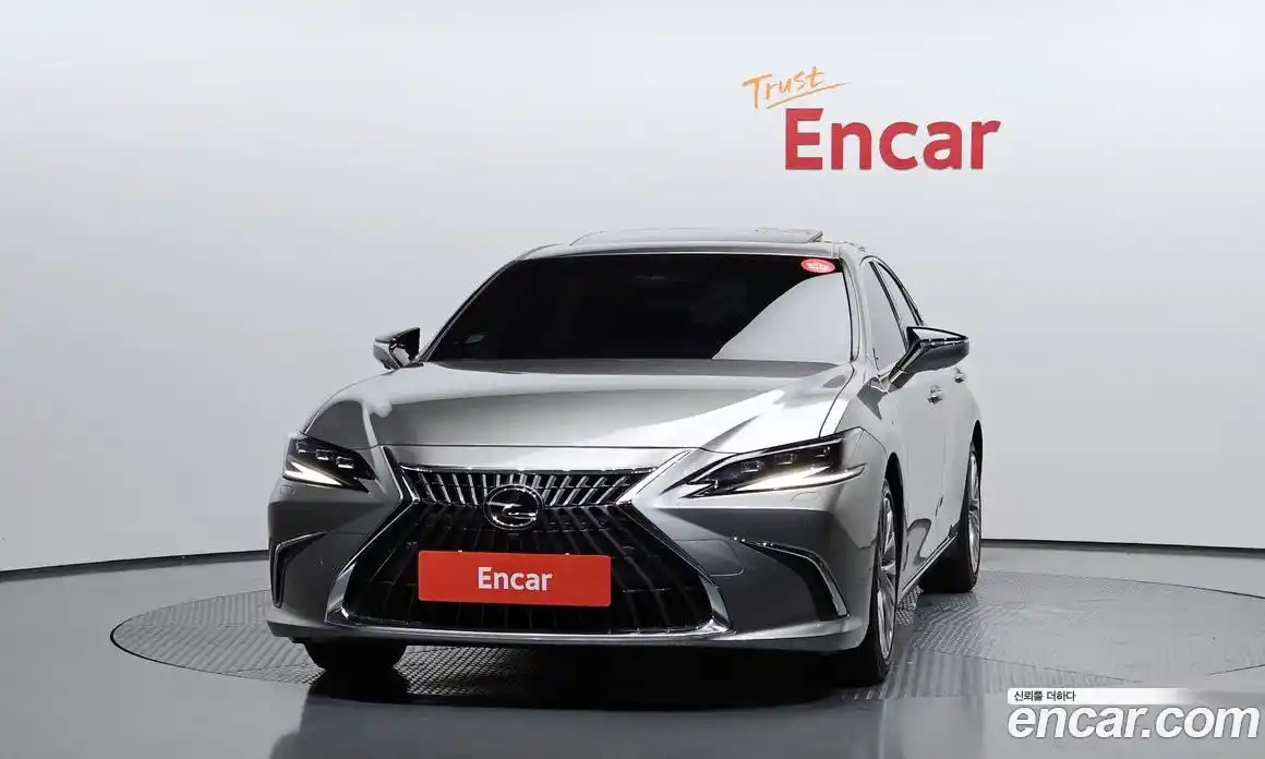 Lexus ES 2023 2.5 гидро, фото 3