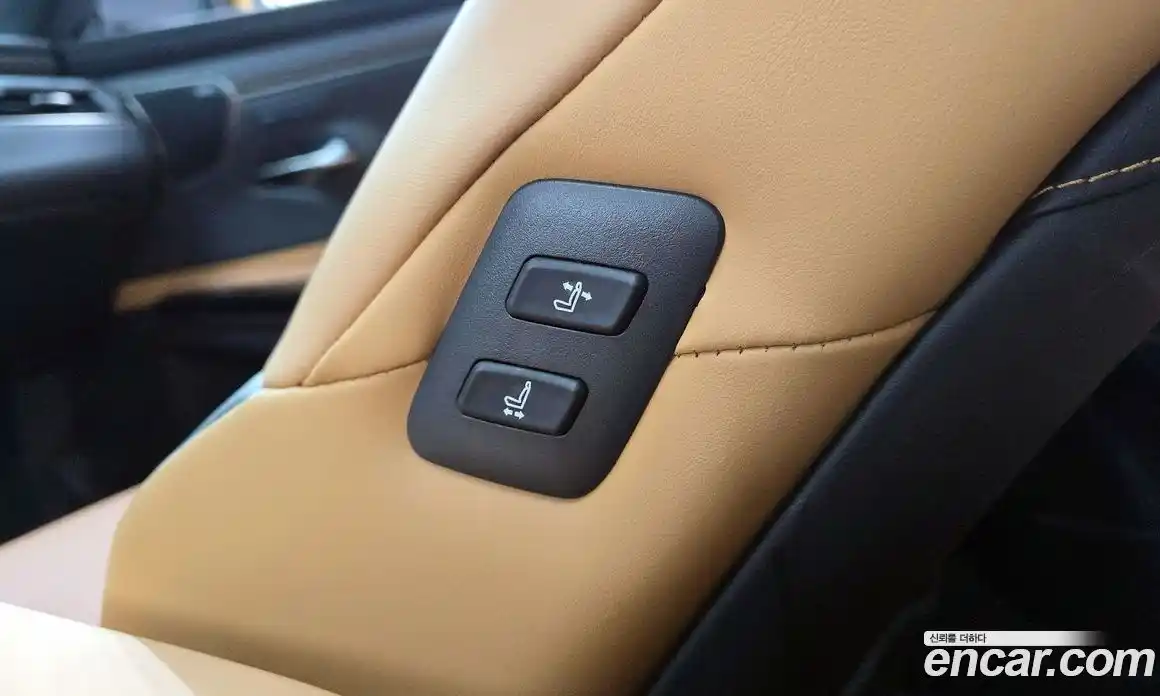 Lexus ES 2023 2.5 гидро, фото 34
